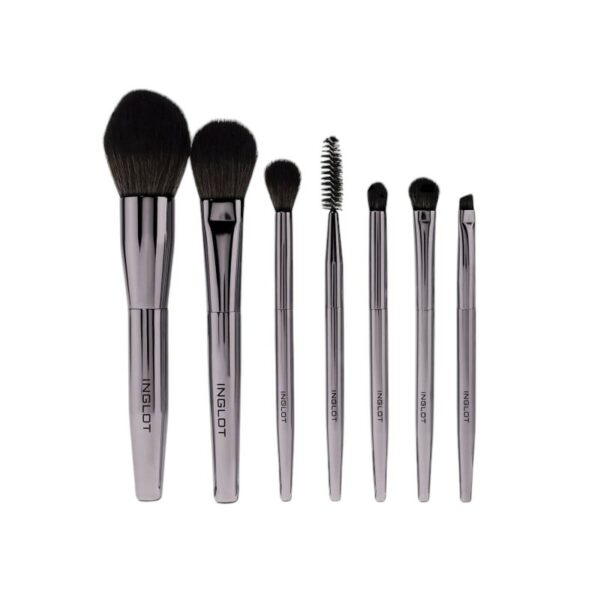 Inglot Set Di Pennelli Trucco Con Custodia Nera - immagine 2